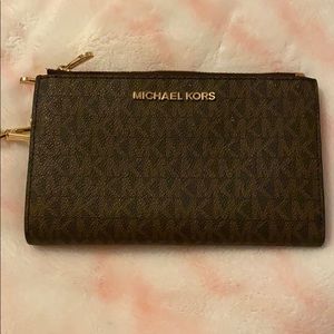 Micheal kors wallet double zips